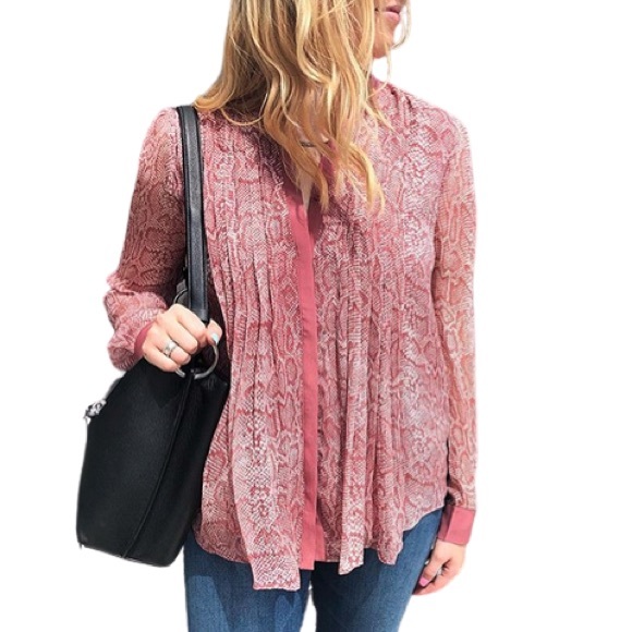 JOIE Tassa Silk Blouse Snakeskin Print Top Laurel - Picture 11 of 12